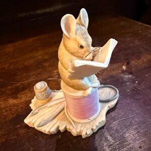 Vintage Beatrix Potter Border Fine Arts “Tailor of Gloucester” mouse on thread